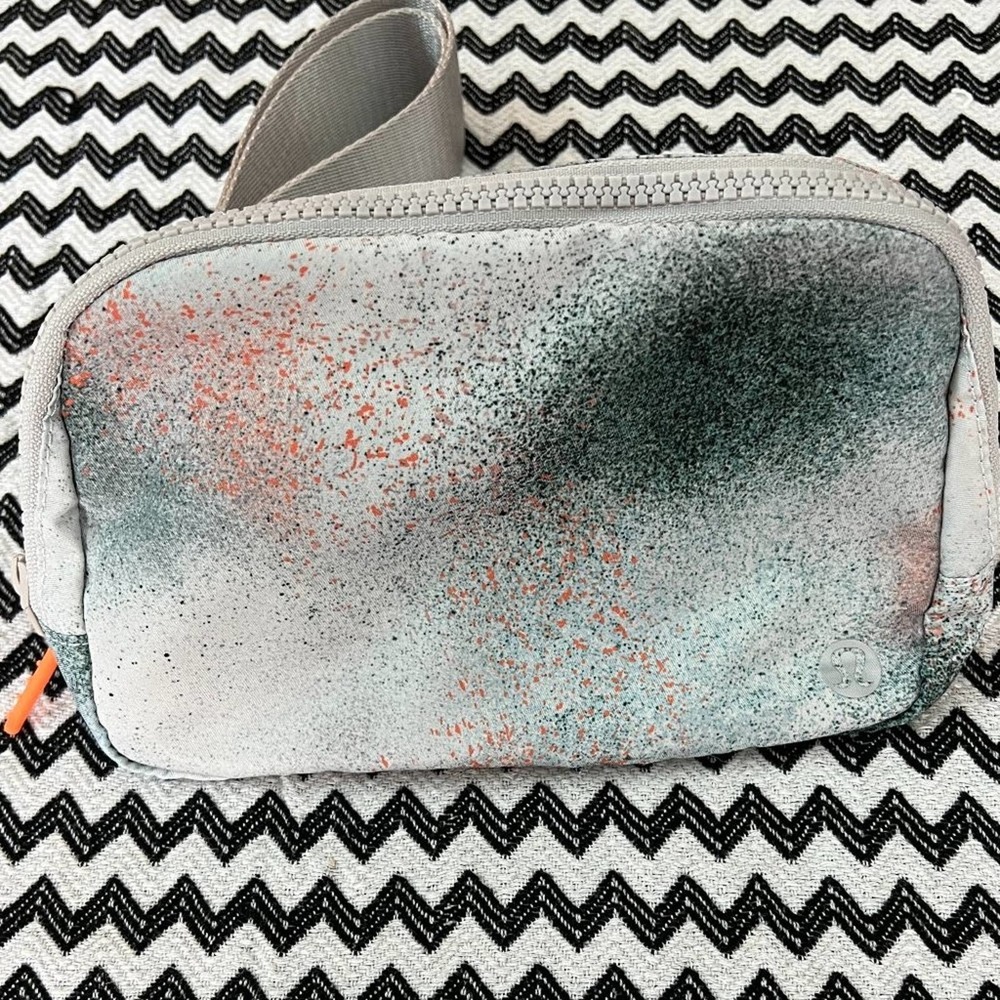 NWT OG Spray Camo lululemon Everywhere Belt Bag EBB 1L